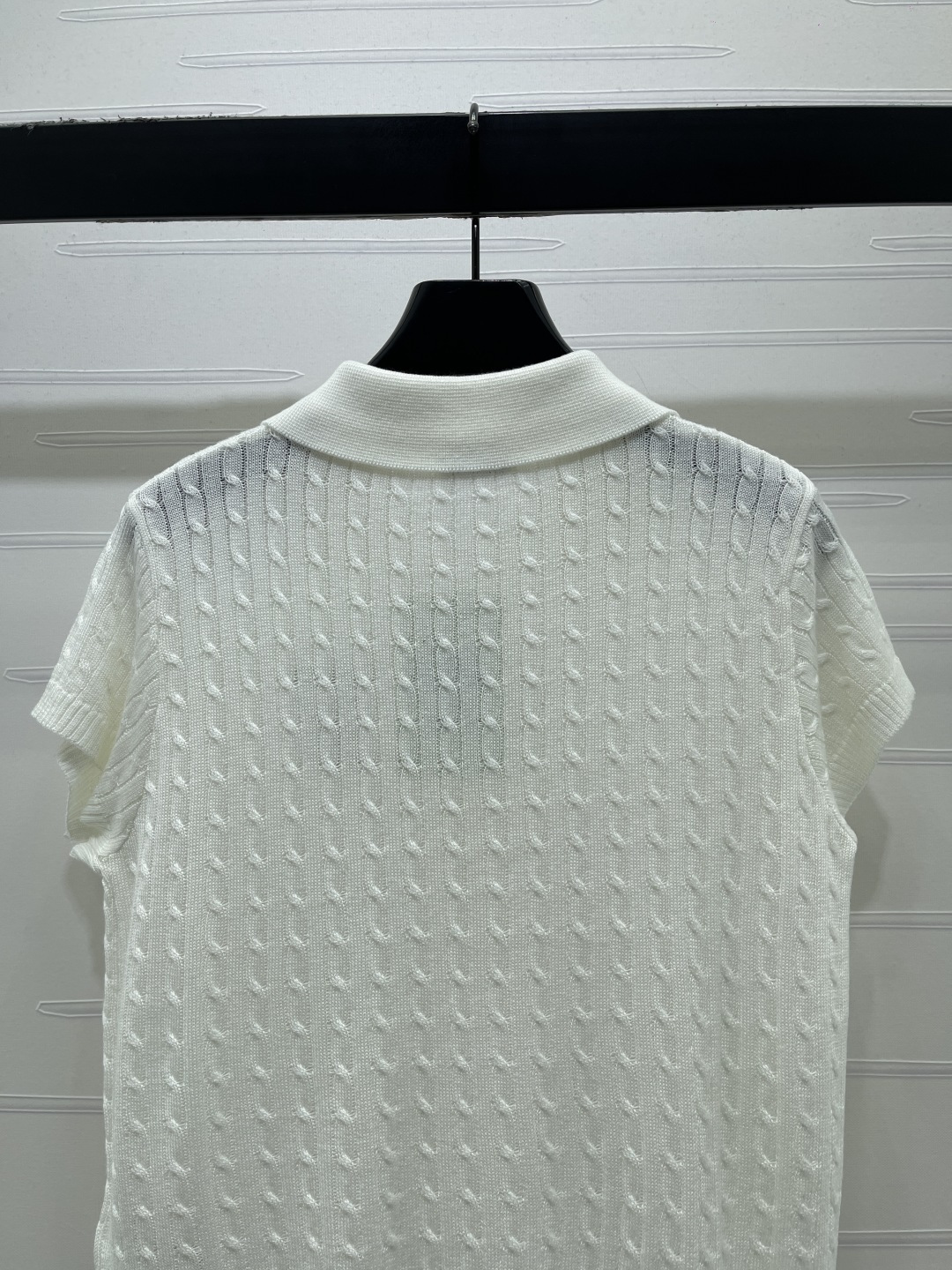 Women's short sleeves